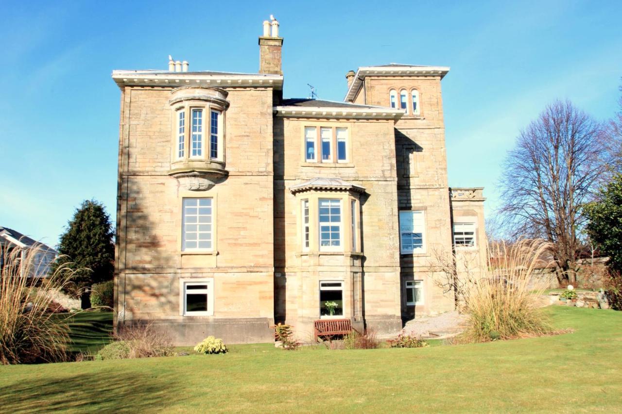 Beautiful 2 To 3 Bed With Stunning Views! Эр